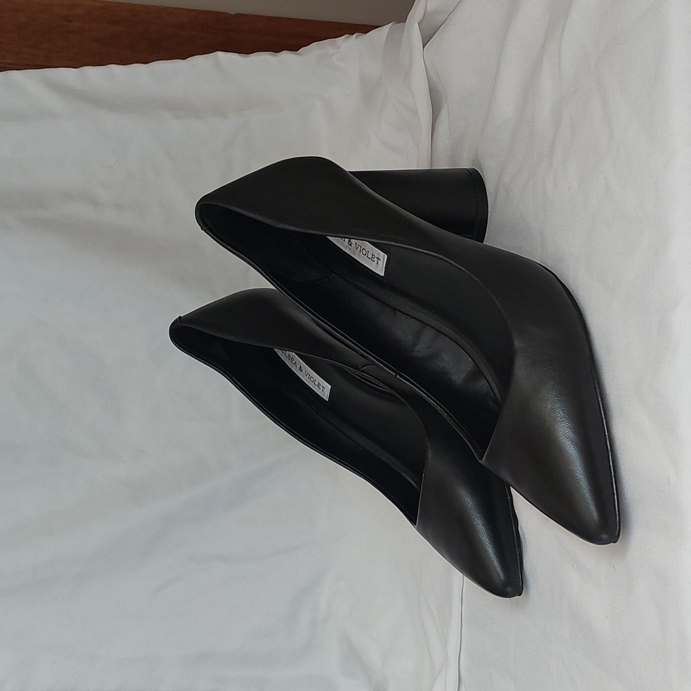 Chelsea & Violet Keira pumps